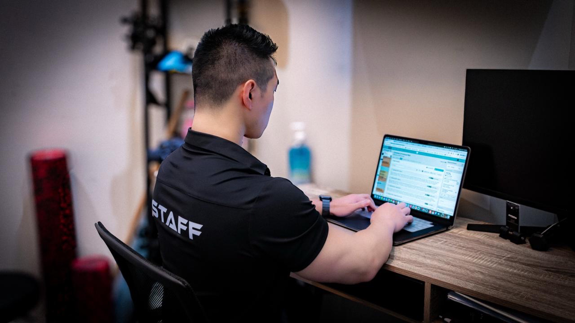 Sports physiotherapy session at Fittopia Fitness Center Richmond BC