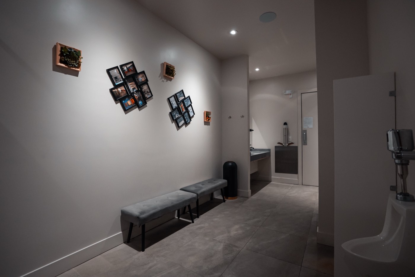 Fittopia Fitness Center change room