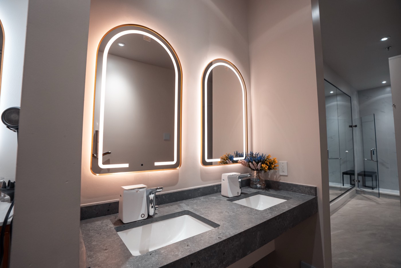 Fittopia Fitness Center change room